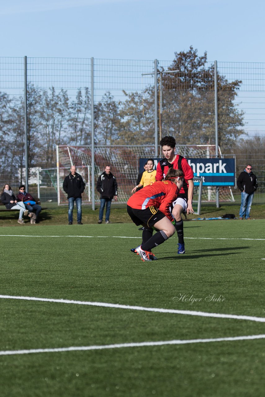 Bild 100 - B-Juniorinnen SG Weststeinburg/Bei - SV Fisia 03 : Ergebnis: 1:2